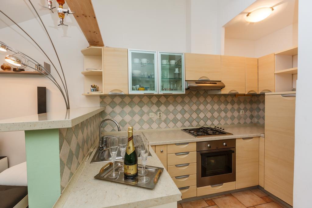 Apartments Ruzic Split Ruang foto