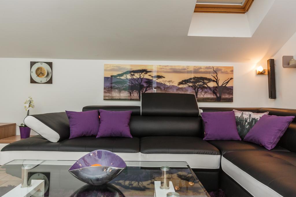 Apartments Ruzic Split Ruang foto